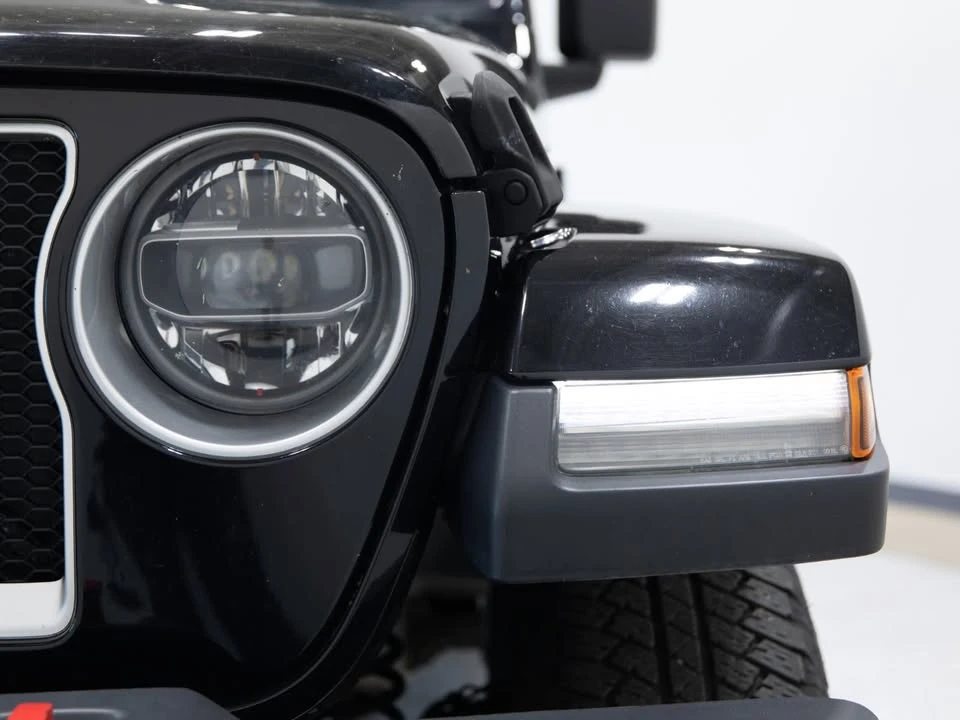 2020 Jeep JL Wrangler - Image 9 of 20