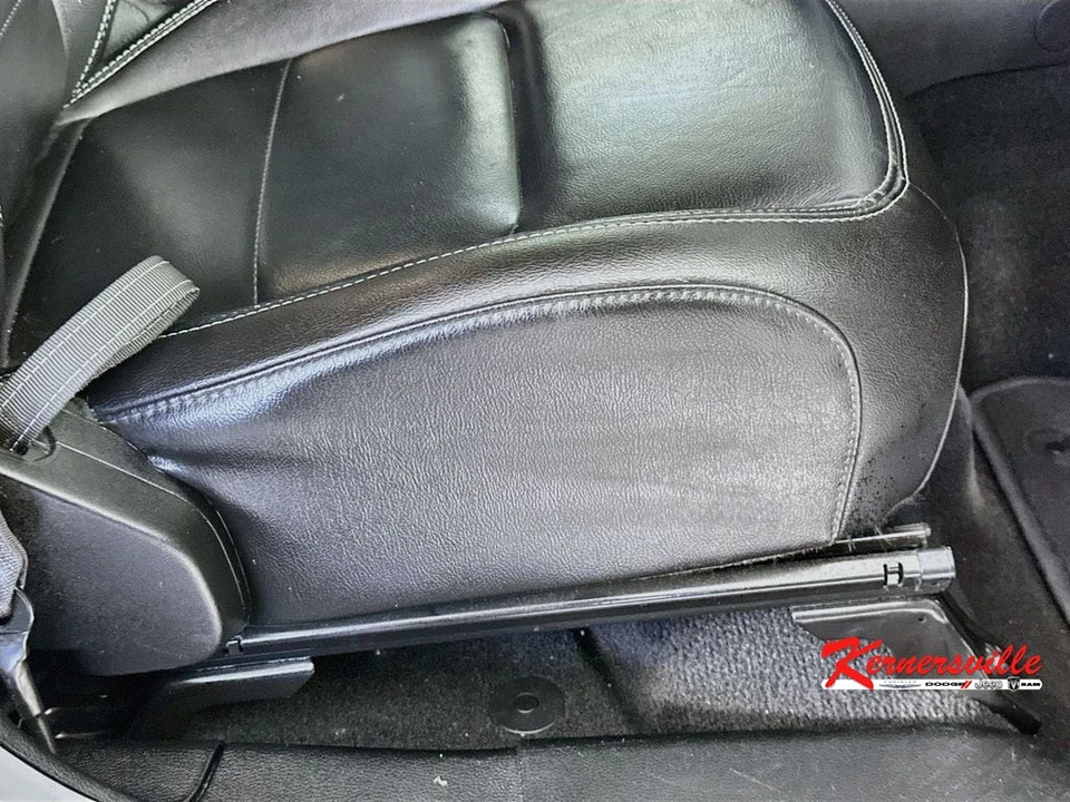 2020 Jeep JL Wrangler - Image 23 of 24