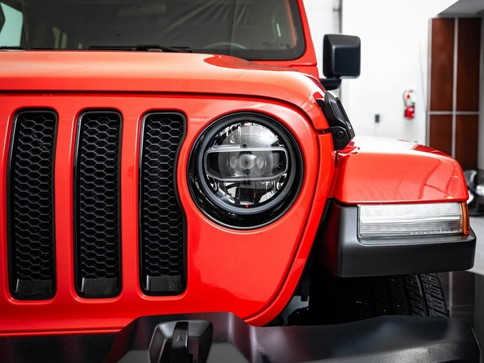 2020 Jeep JL Wrangler - Image 17 of 21