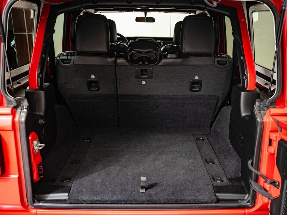 2020 Jeep JL Wrangler - Image 18 of 21