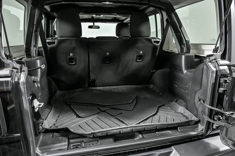 2020 Jeep JL Wrangler - Image 15 of 21