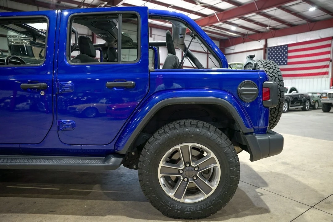 2020 Jeep JL Wrangler - Image 5 of 12