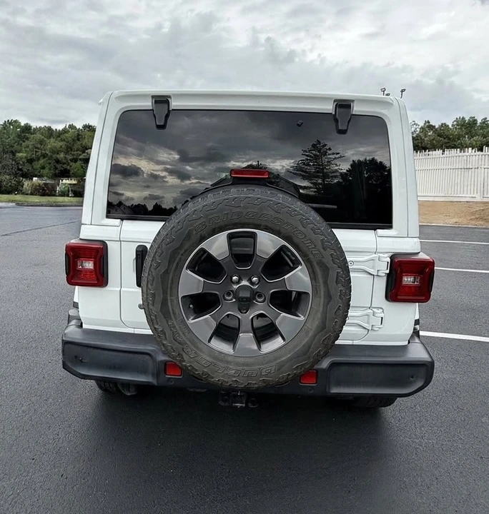 2020 Jeep JL Wrangler - Image 2 of 14