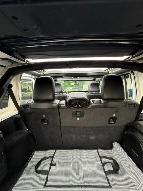 2020 Jeep JL Wrangler - Image 11 of 14