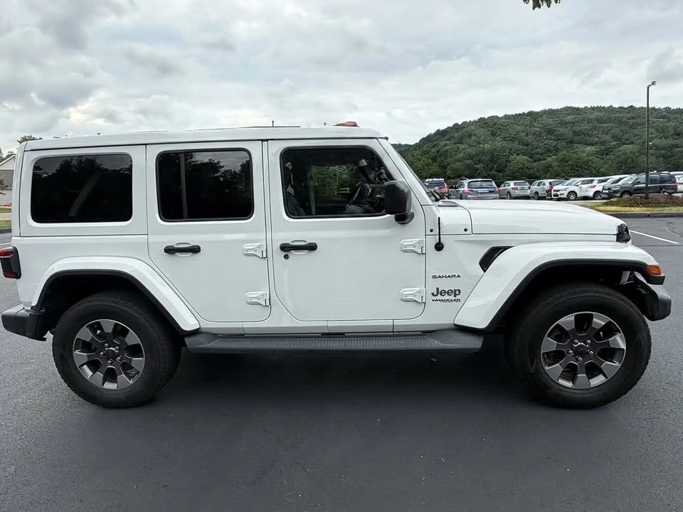 2020 Jeep JL Wrangler - Image 3 of 14