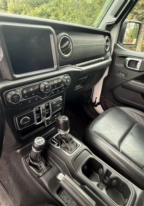 2020 Jeep JL Wrangler - Image 6 of 14