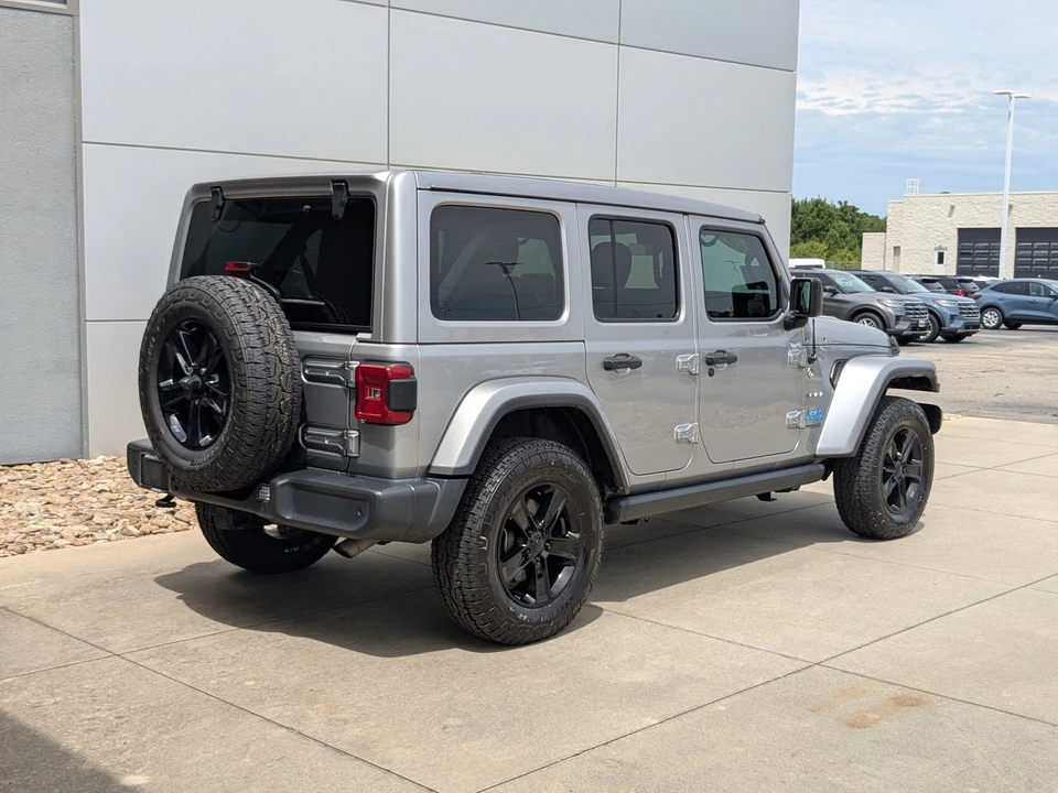 2020 Jeep JL Wrangler - Image 4 of 12