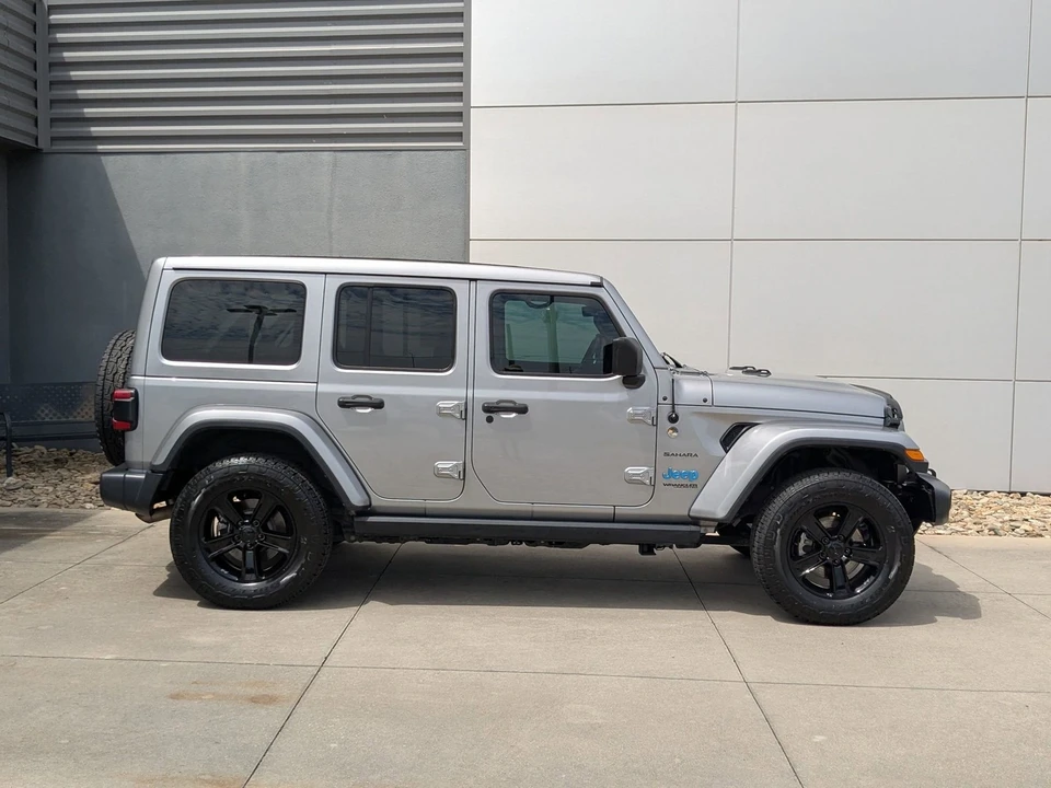 2020 Jeep JL Wrangler - Image 3 of 12