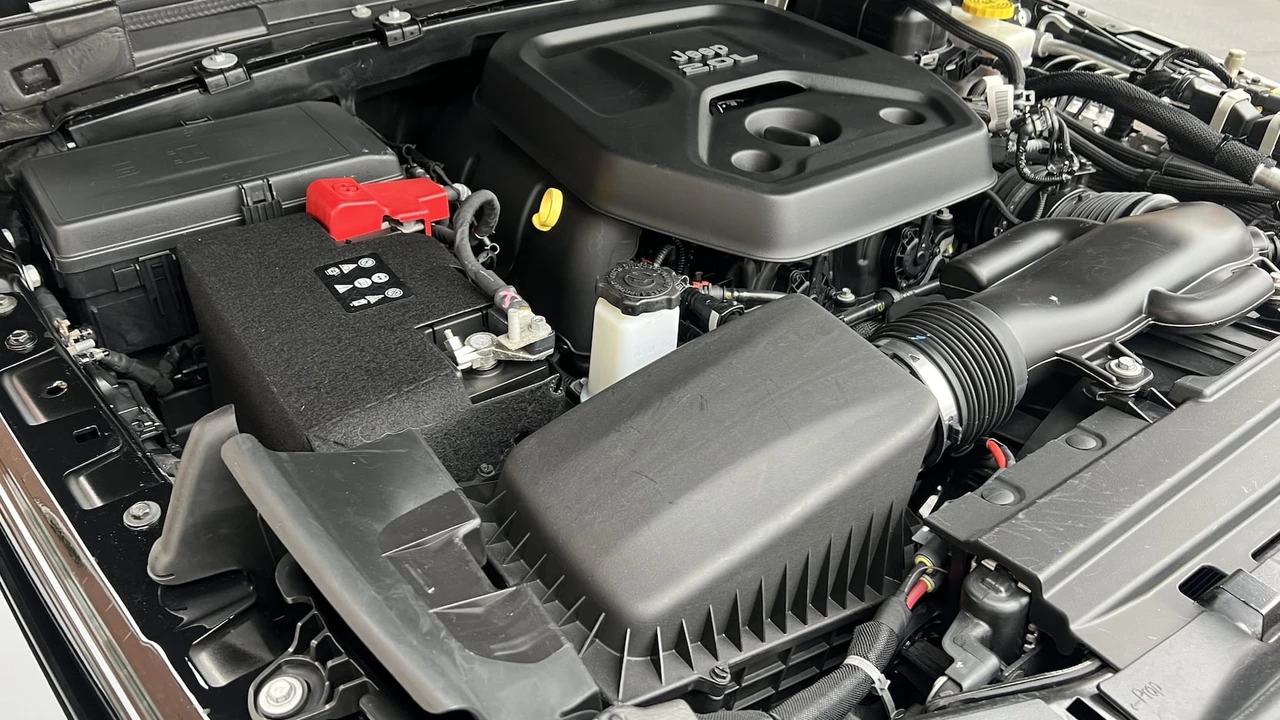 2020 Jeep JL Wrangler - Image 8 of 9