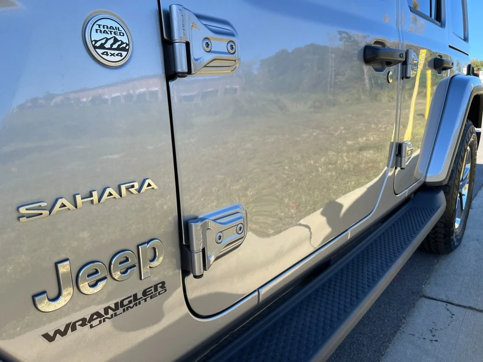2020 Jeep JL Wrangler - Image 10 of 21