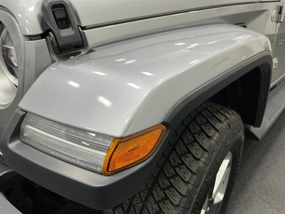 2020 Jeep JL Wrangler - Image 12 of 21
