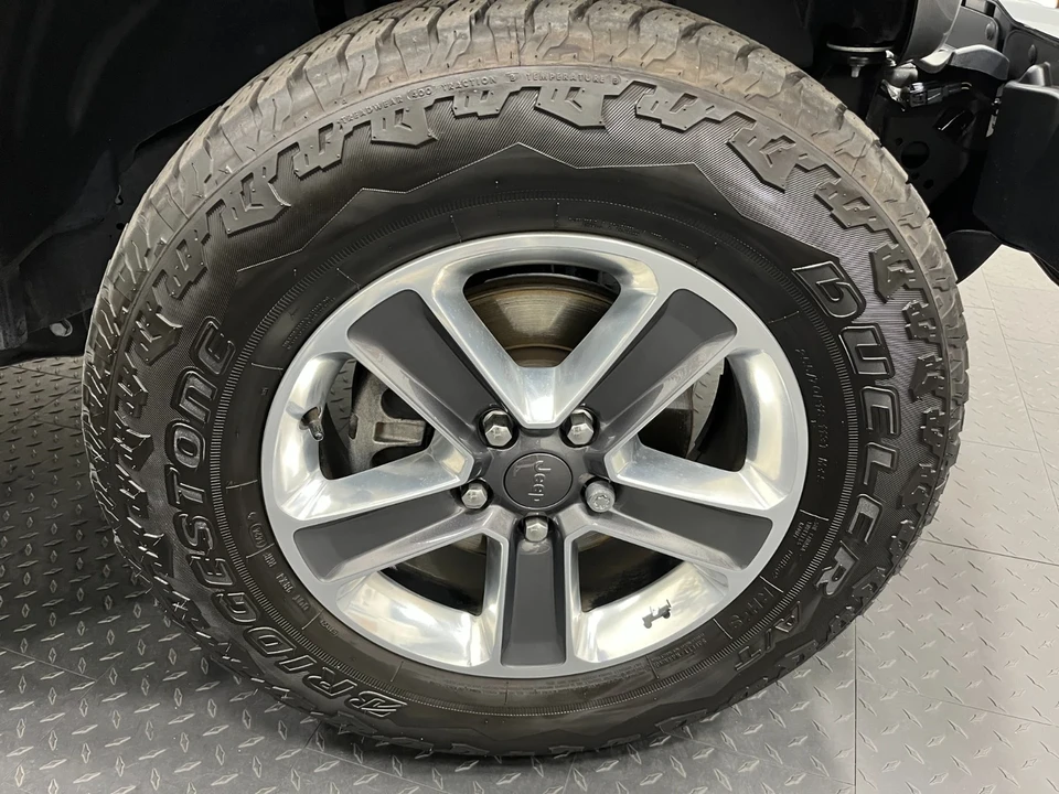 2020 Jeep JL Wrangler - Image 17 of 21
