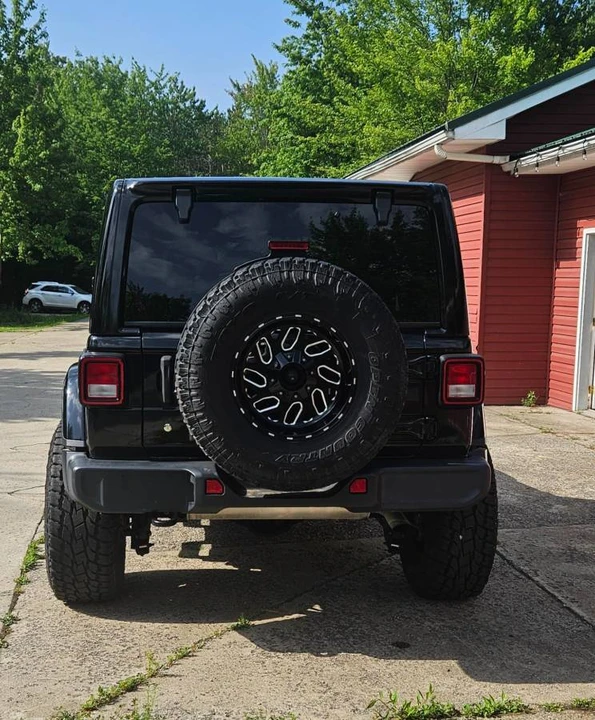 2020 Jeep JL Wrangler - Image 6 of 6