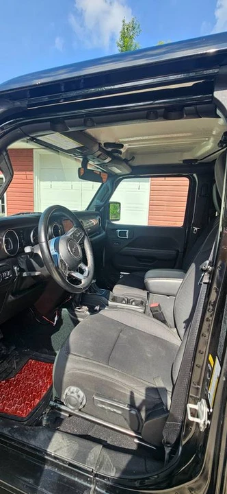 2020 Jeep JL Wrangler - Image 2 of 6