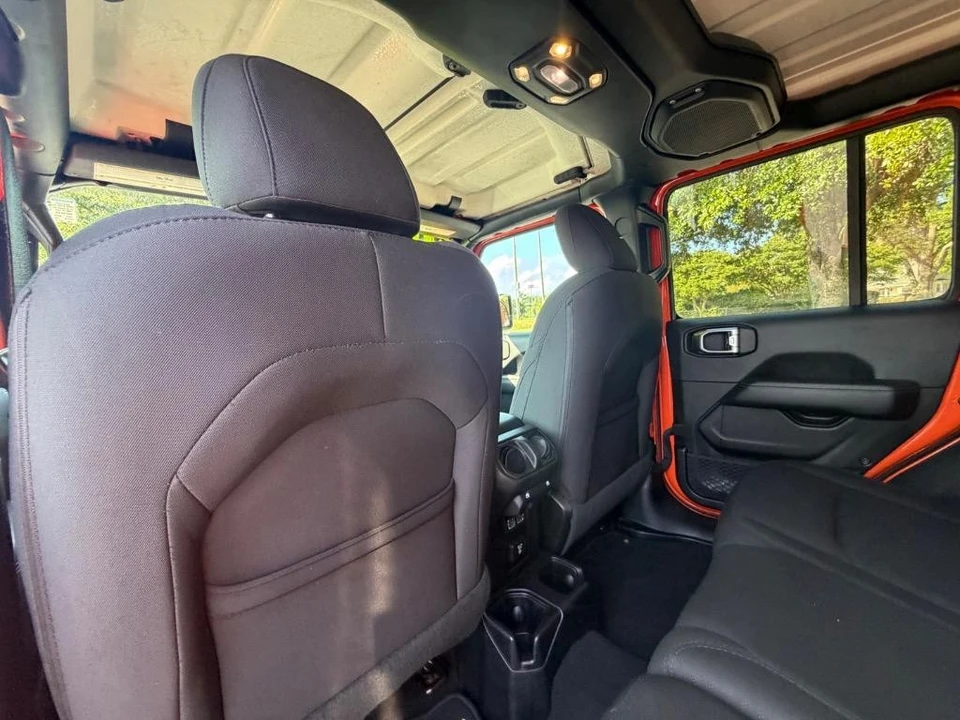 2020 Jeep JL Wrangler - Image 20 of 28