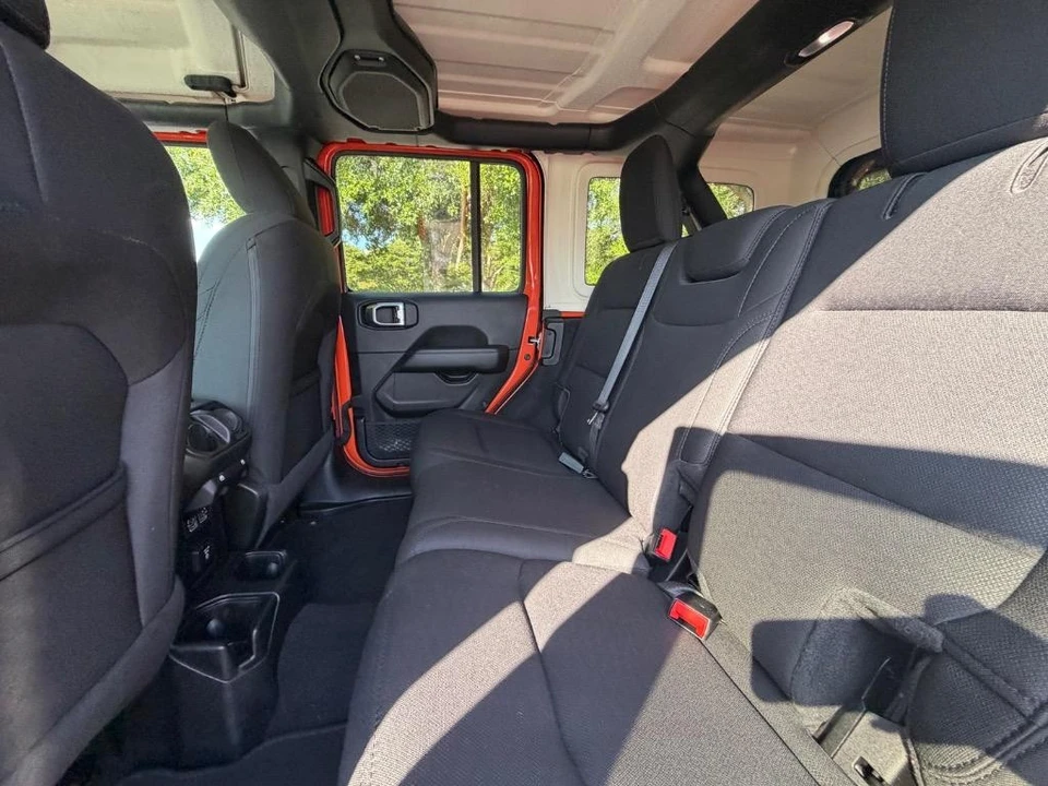 2020 Jeep JL Wrangler - Image 19 of 28