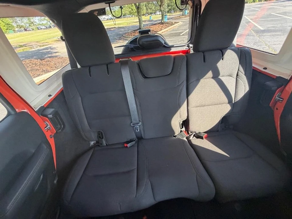 2020 Jeep JL Wrangler - Image 16 of 28