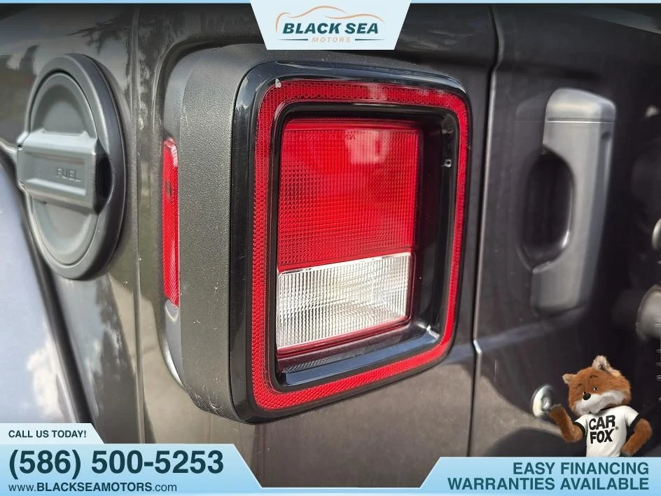 2020 Jeep Wrangler - Image 14 of 31