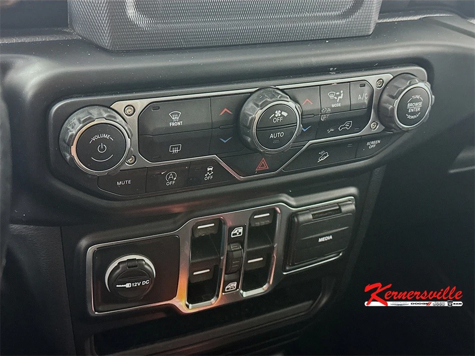 2020 Jeep JL Wrangler - Image 18 of 21