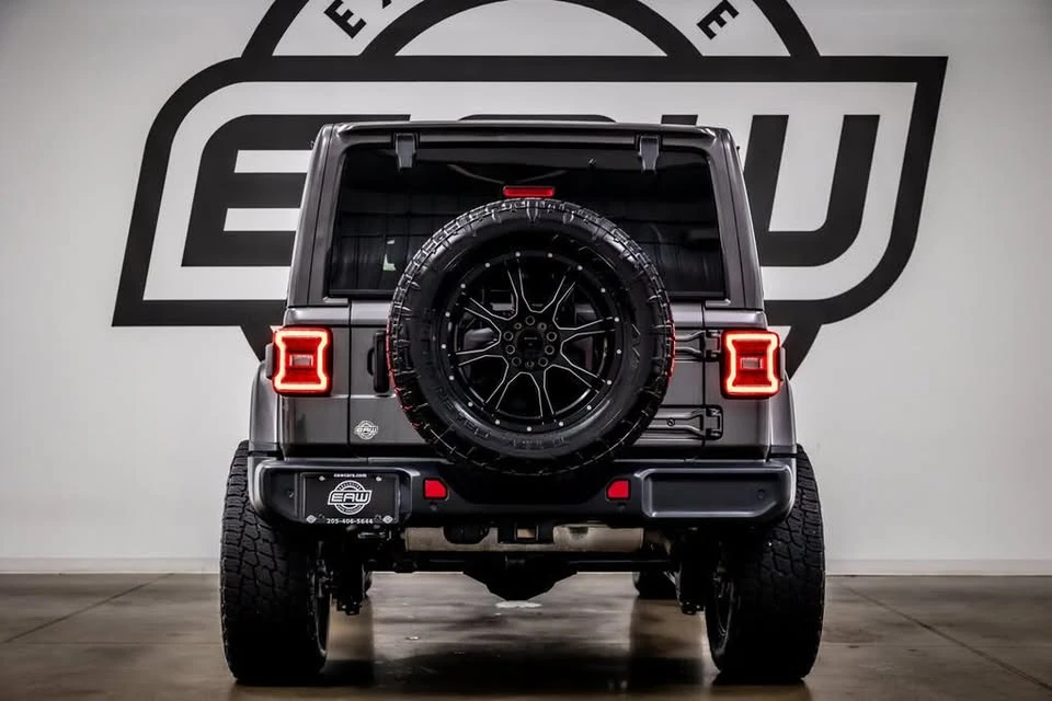 2020 Jeep JL Wrangler - Image 11 of 20