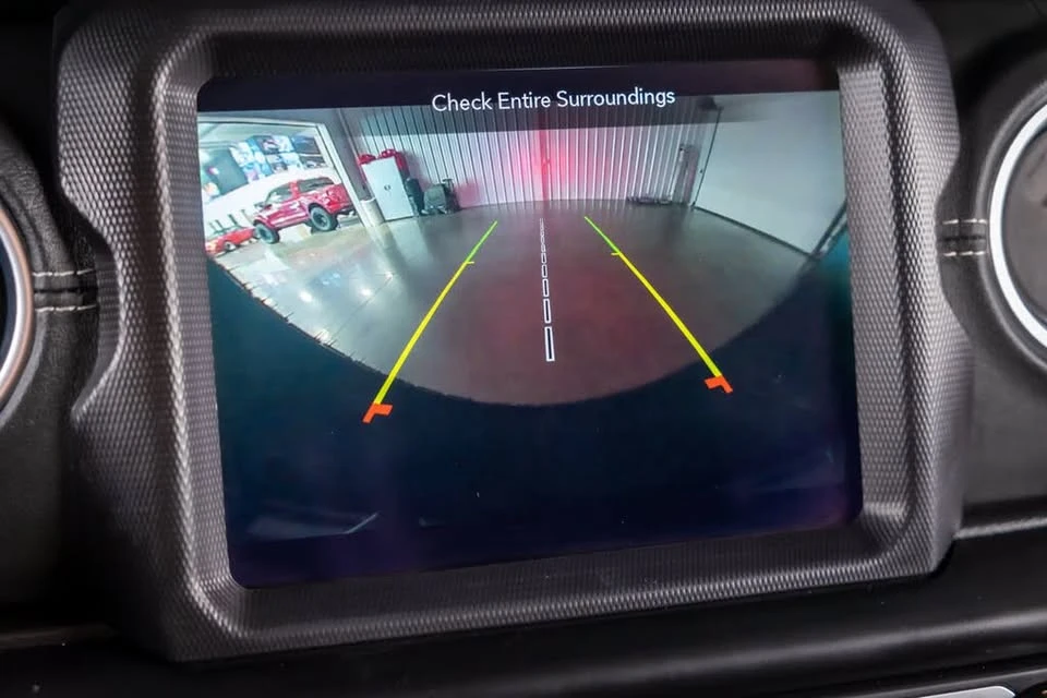 2020 Jeep JL Wrangler - Image 12 of 20