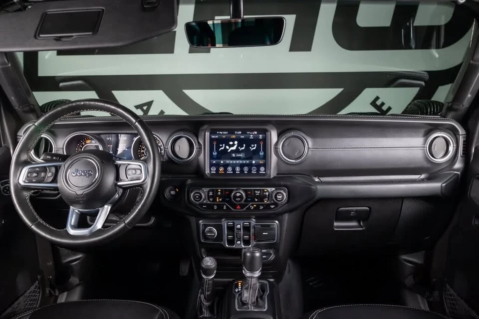 2020 Jeep JL Wrangler - Image 3 of 20
