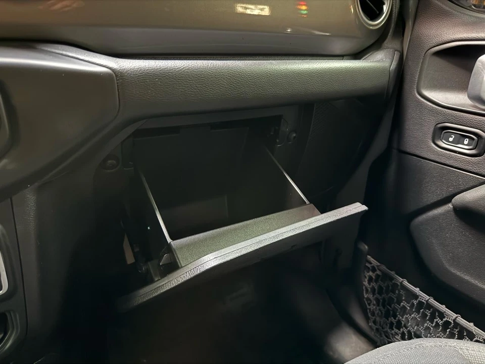 2020 Jeep JL Wrangler - Image 20 of 21