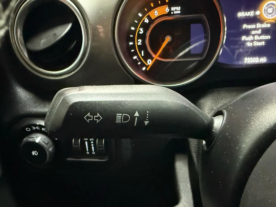 2020 Jeep JL Wrangler - Image 15 of 21
