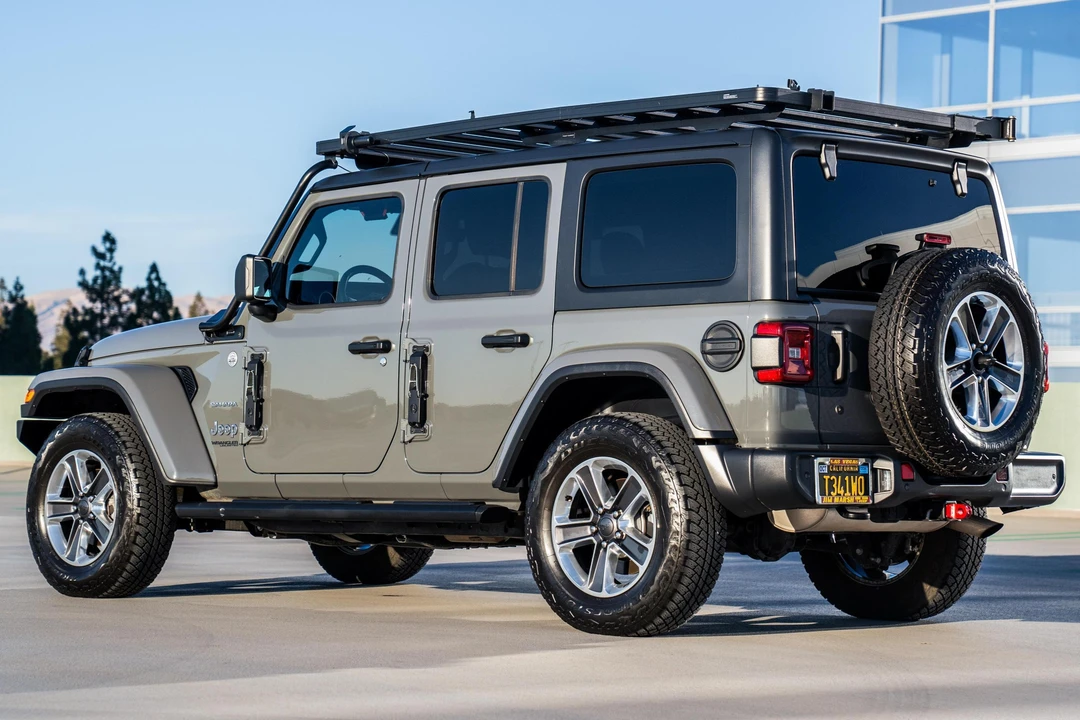 2020 Jeep JL Wrangler - Image 4 of 31