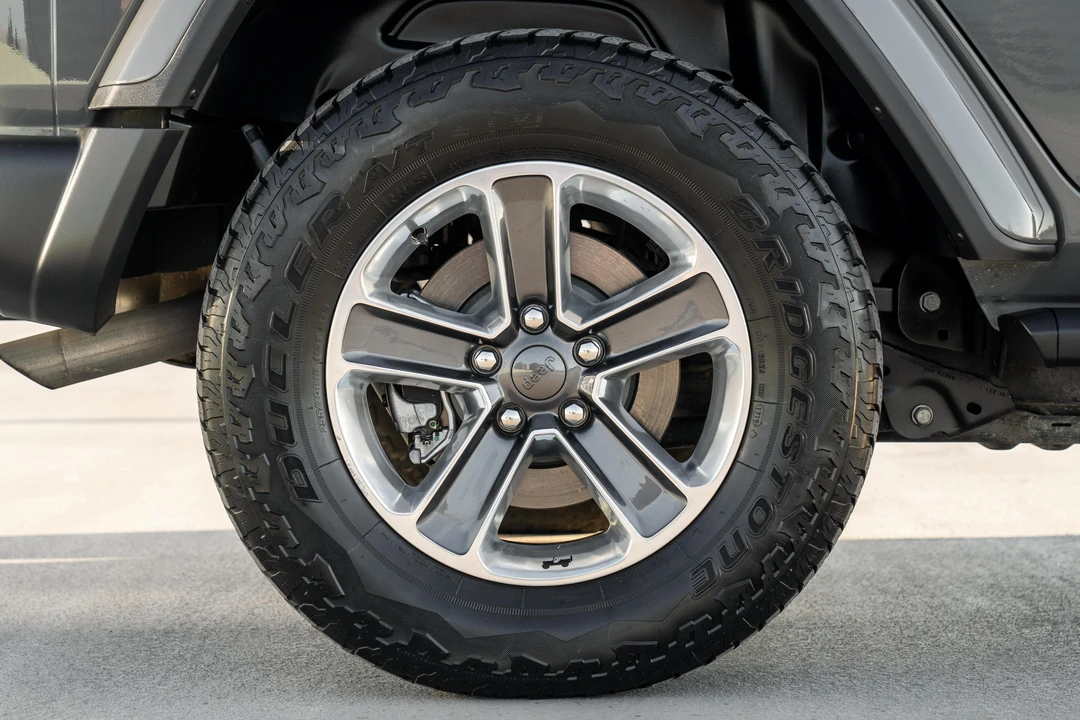 2020 Jeep JL Wrangler - Image 28 of 31