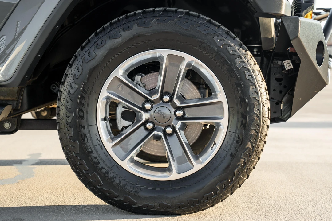 2020 Jeep JL Wrangler - Image 29 of 31
