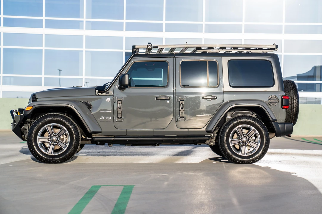 2020 Jeep JL Wrangler - Image 8 of 31