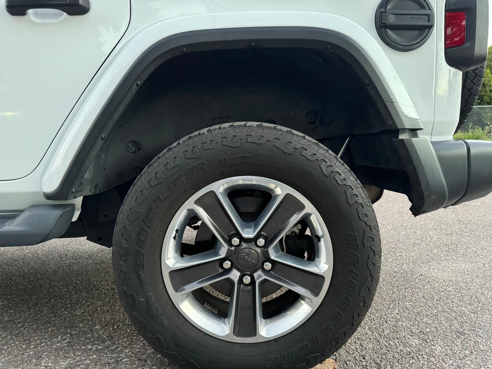 2020 Jeep JL Wrangler - Image 21 of 30