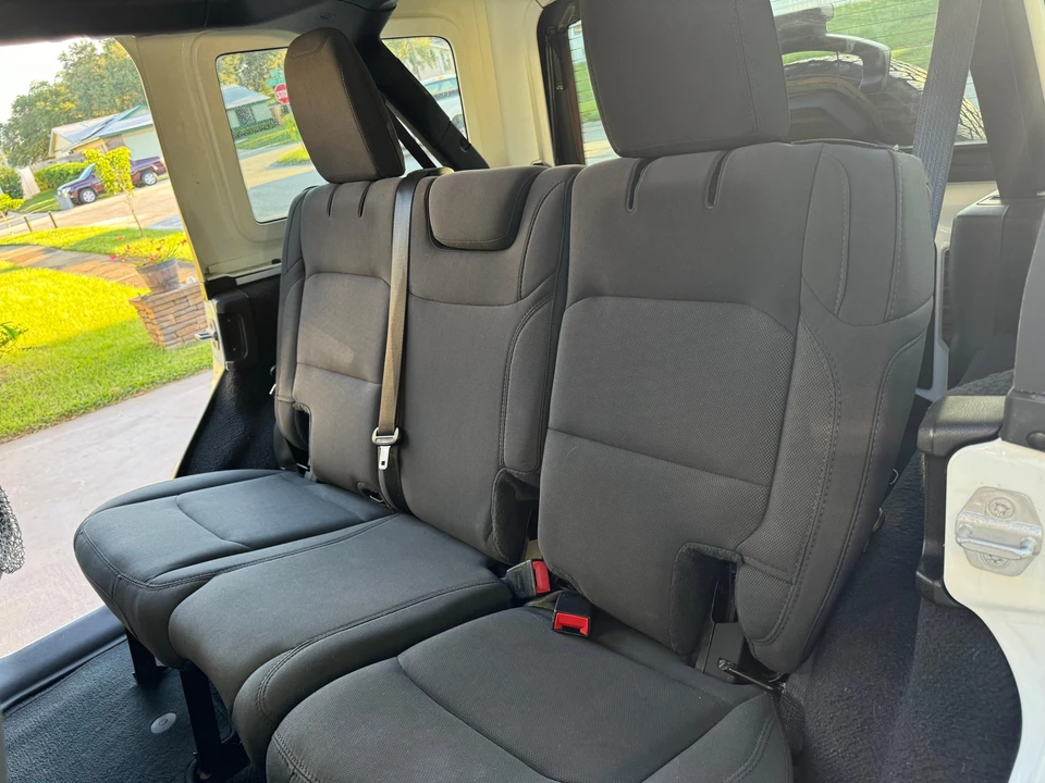2020 Jeep JL Wrangler - Image 29 of 30