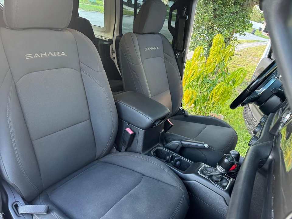2020 Jeep JL Wrangler - Image 28 of 30