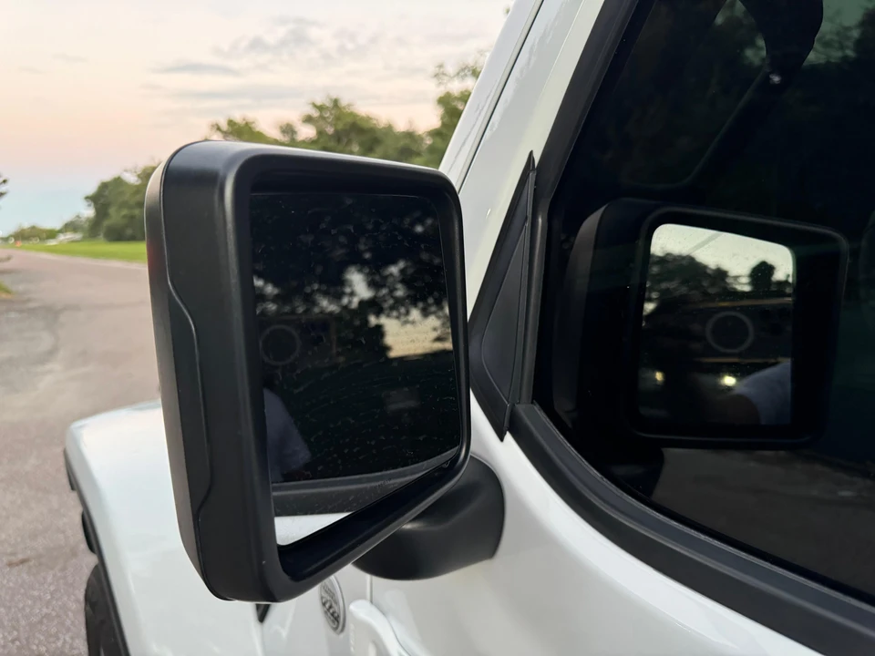 2020 Jeep JL Wrangler - Image 13 of 30