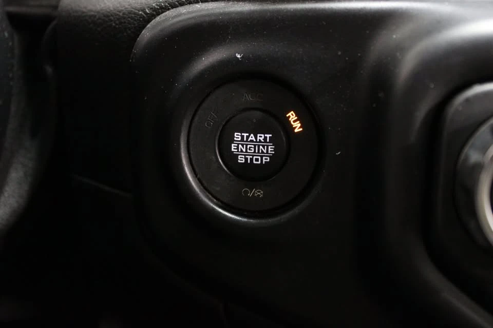 2020 Jeep JL Wrangler - Image 16 of 20