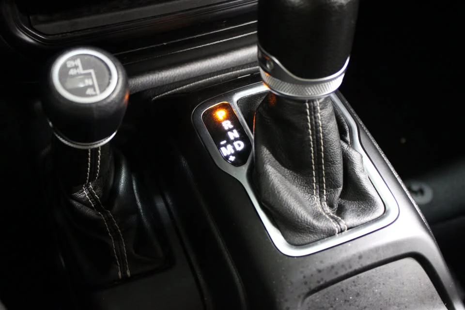 2020 Jeep JL Wrangler - Image 15 of 20