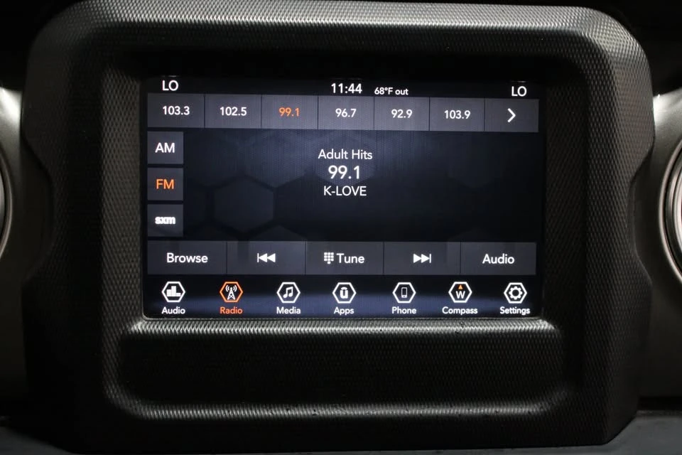 2020 Jeep JL Wrangler - Image 12 of 20