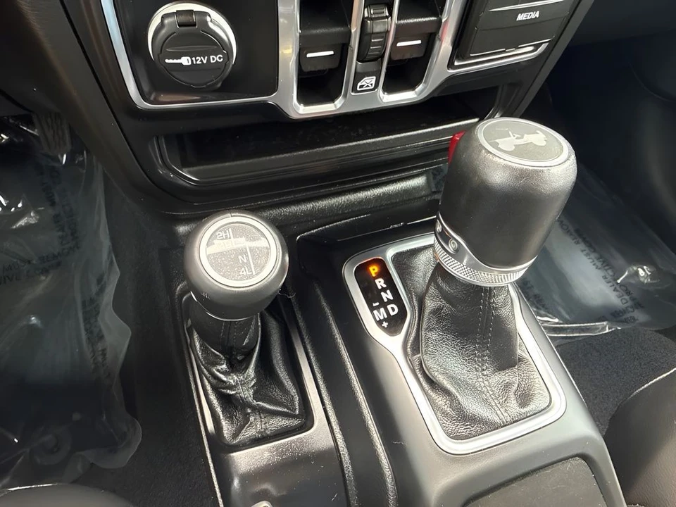 2020 Jeep JL Wrangler - Image 14 of 23