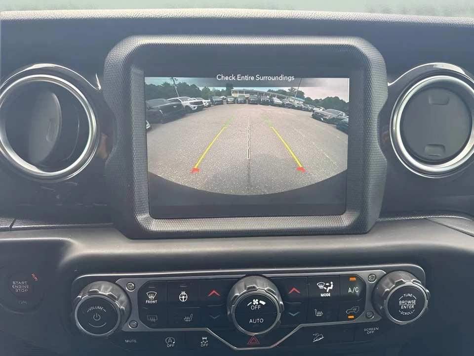 2020 Jeep JL Wrangler - Image 11 of 23
