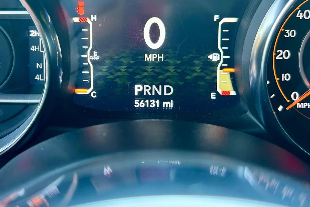 2020 Jeep JL Wrangler - Image 26 of 31