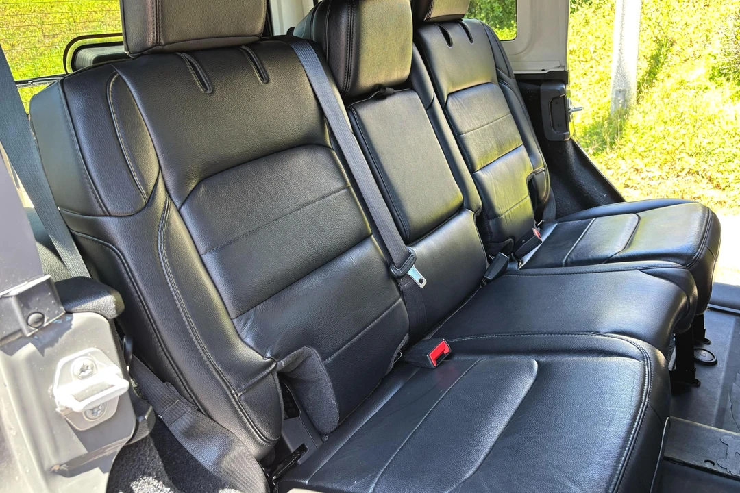2020 Jeep JL Wrangler - Image 25 of 31