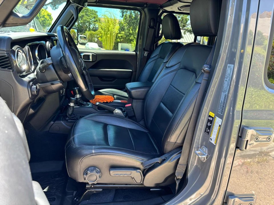 2020 Jeep JL Wrangler - Image 27 of 31