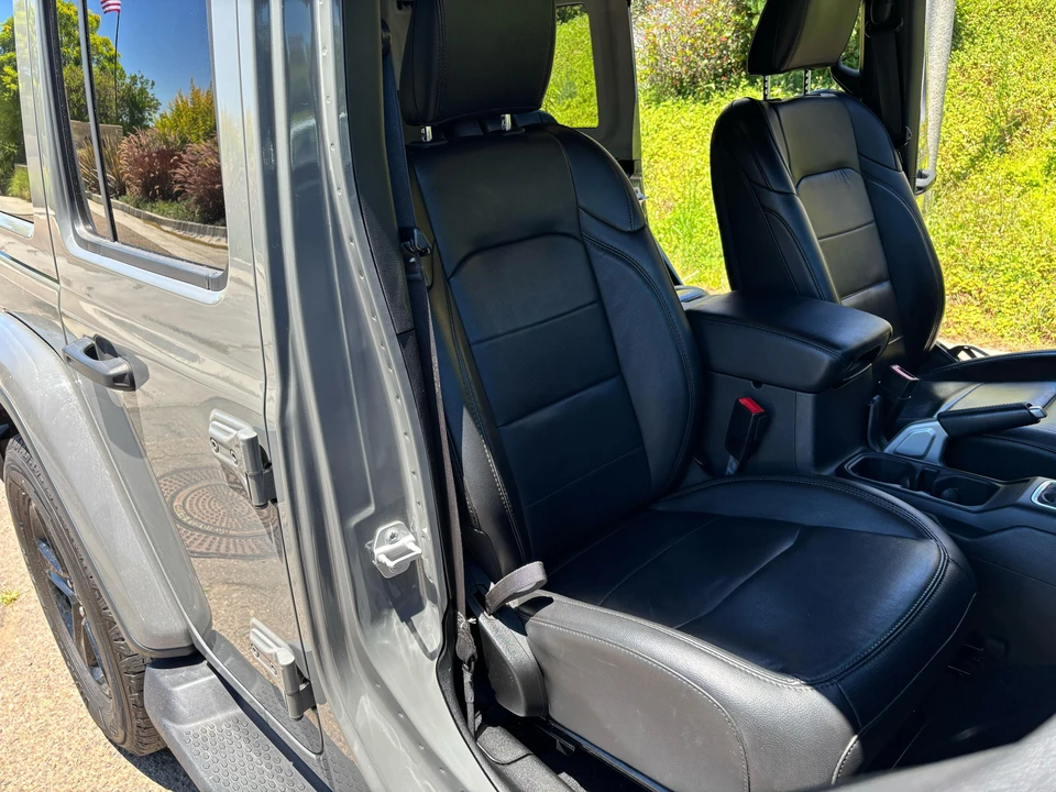 2020 Jeep JL Wrangler - Image 31 of 31