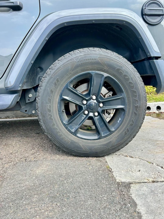 2020 Jeep JL Wrangler - Image 20 of 31