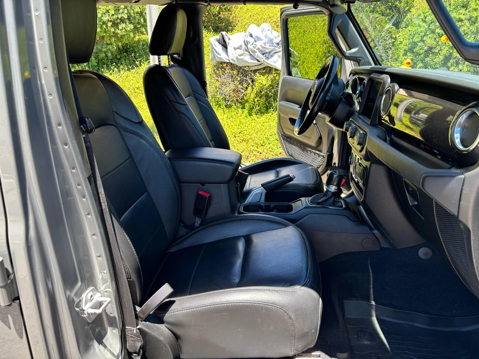 2020 Jeep JL Wrangler - Image 29 of 31