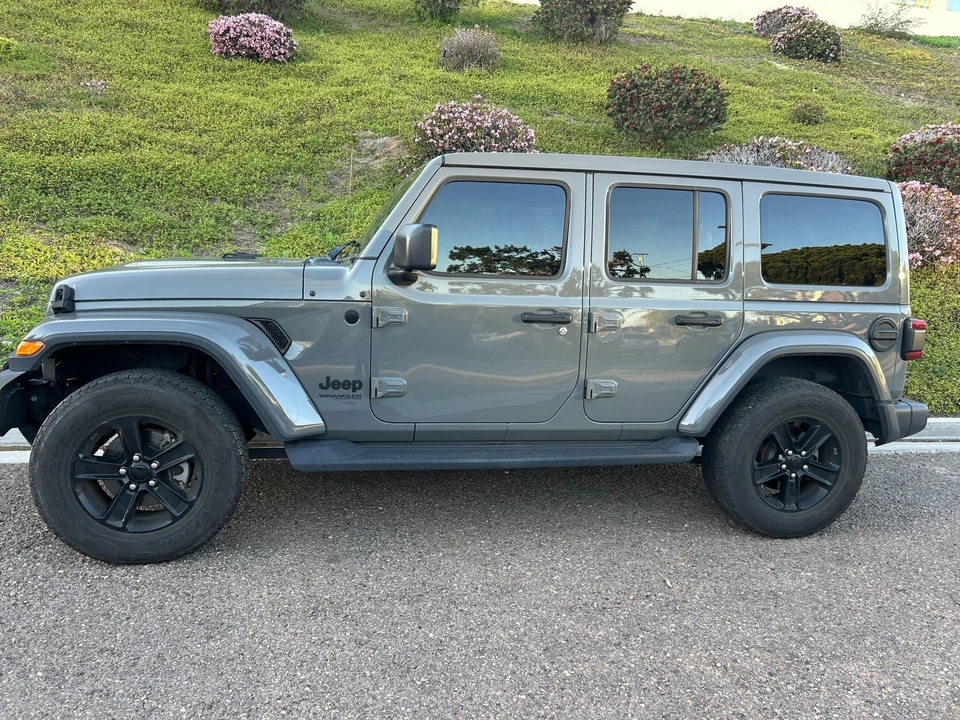 2020 Jeep JL Wrangler - Image 7 of 31