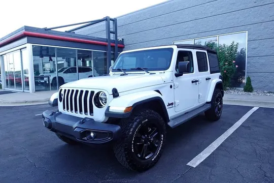 2020 Jeep Wrangler Unlimited Sahara Altitude 4x4