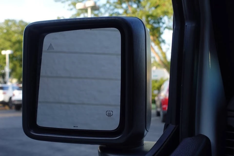 2020 Jeep JL Wrangler - Image 17 of 18